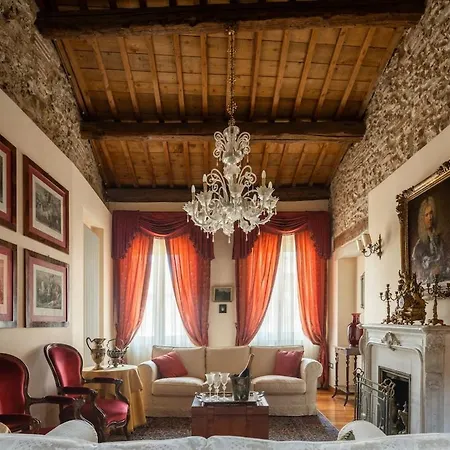 Apartamento Palazzo Benassi Penthouse Nel Cuore Di *