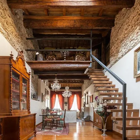 Palazzo Benassi Penthouse Nel Cuore Di Asolo