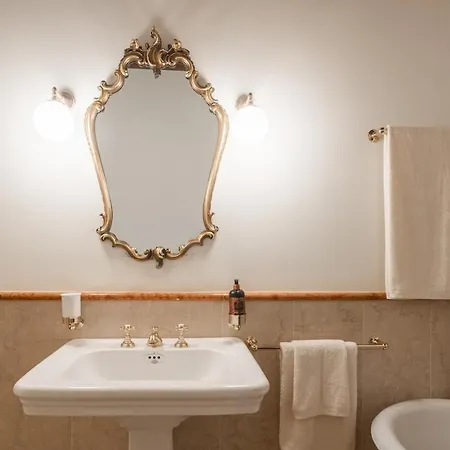 Palazzo Benassi Penthouse Nel Cuore Di Apartamento