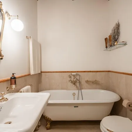Apartamento Palazzo Benassi Penthouse Nel Cuore Di Asolo