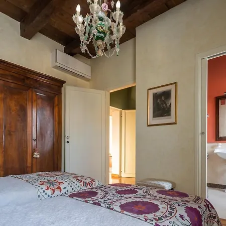 Palazzo Benassi Penthouse Nel Cuore Di Apartamento