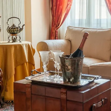 Palazzo Benassi Penthouse Nel Cuore Di Asolo