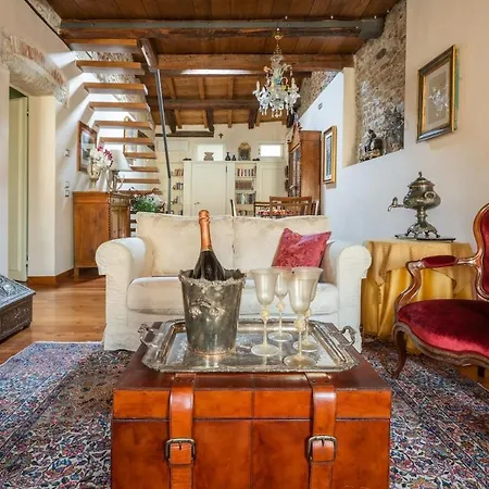Palazzo Benassi Penthouse Nel Cuore Di Asolo